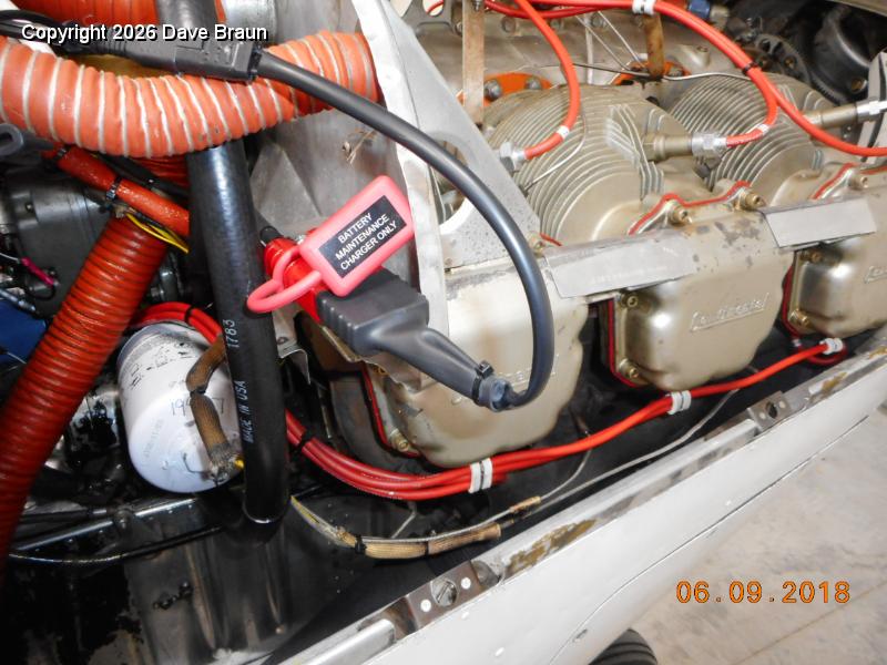Battery replacement (3).JPG - Battery Minder plug