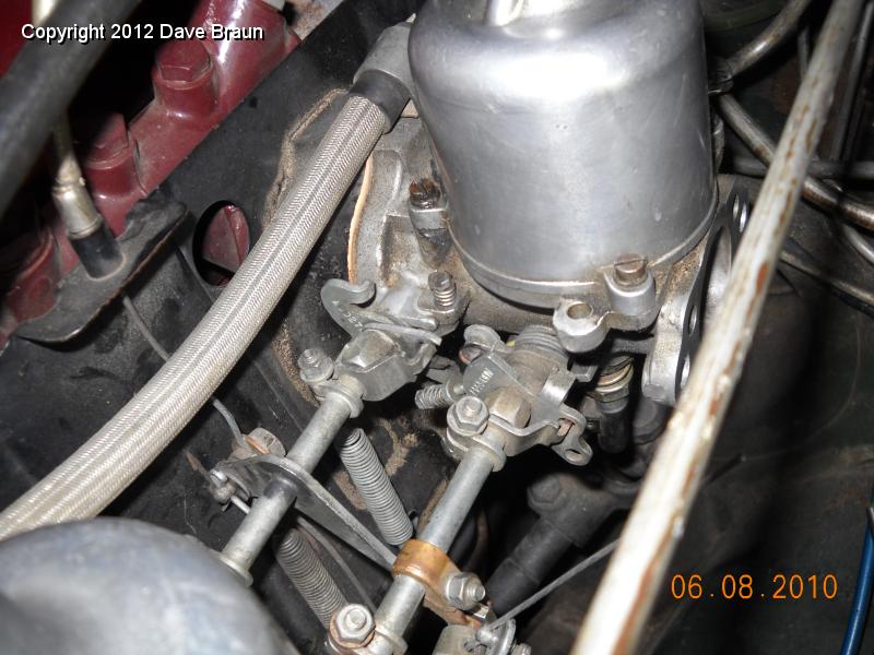 Throttle shaft and linkages 03.jpg