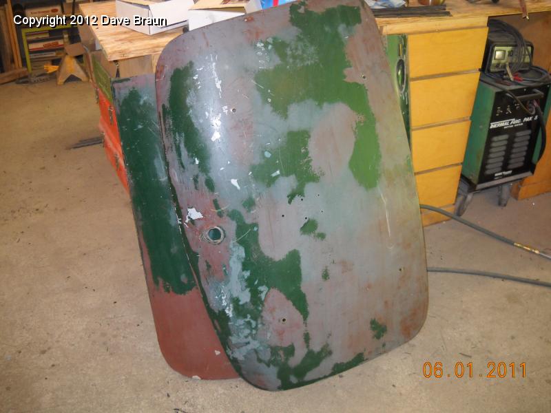 Stripping boot lid with razor 04.jpg