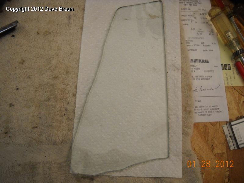 Cleaning LH vent window 02.jpg