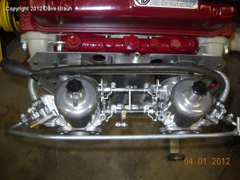 Carbs installed 02.jpg