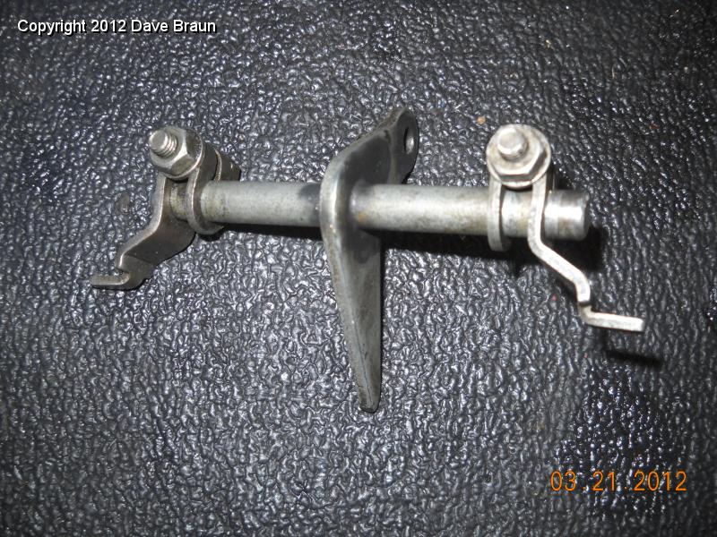 Throttle and enrichment linkages 01.jpg