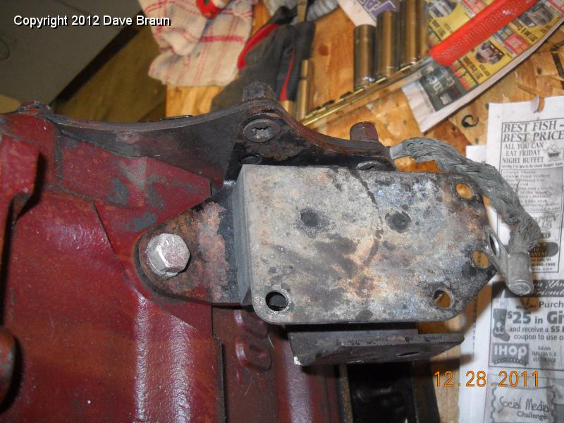 LH engine mount.jpg