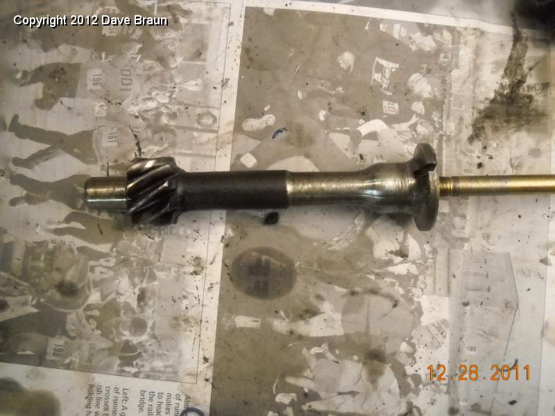 distributor drive off cam shaft.jpg