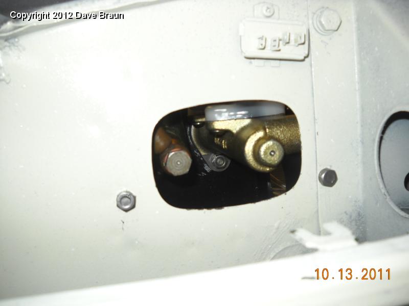 Tightening Clutch MC banjo bolt.jpg