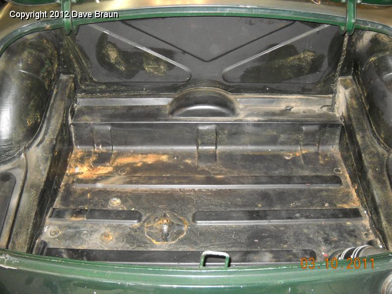 Boot carpet removed 01.jpg