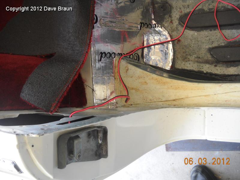 Fitting wheel arches and rear shelf 04.jpg