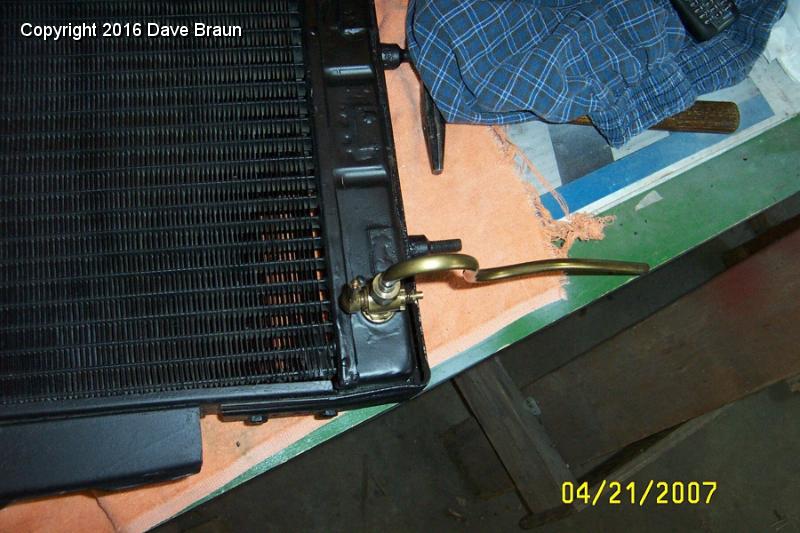 Drain and pipe oriented.jpg - Properly oriented drain tube.