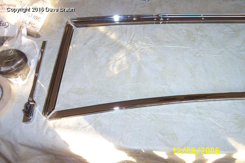 Frame pcs with side support for wrong side.jpg - Windscreen frame pieces, with support on the wrong side.