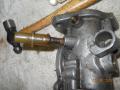 Front carburetor disassembly (22)